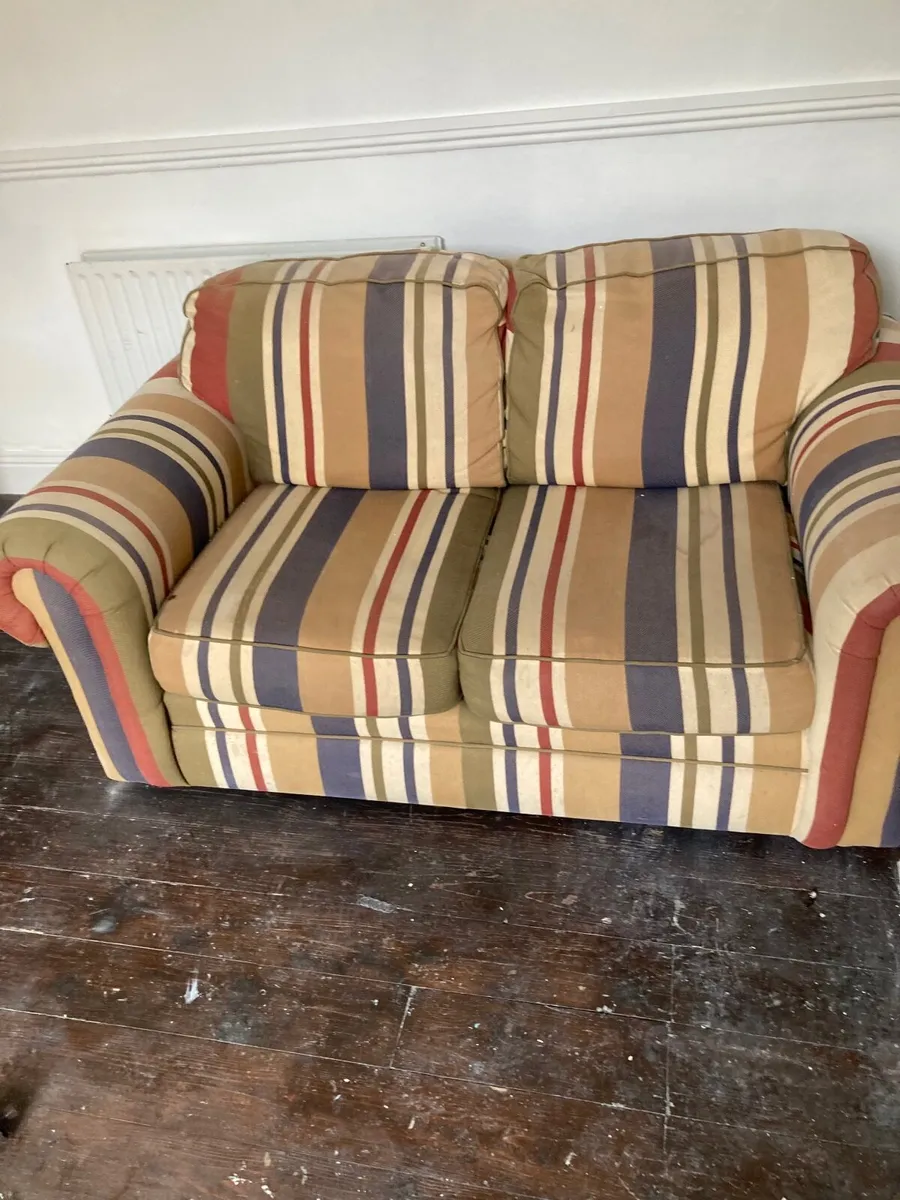 Chouch 2 seater in very good condition - Image 1