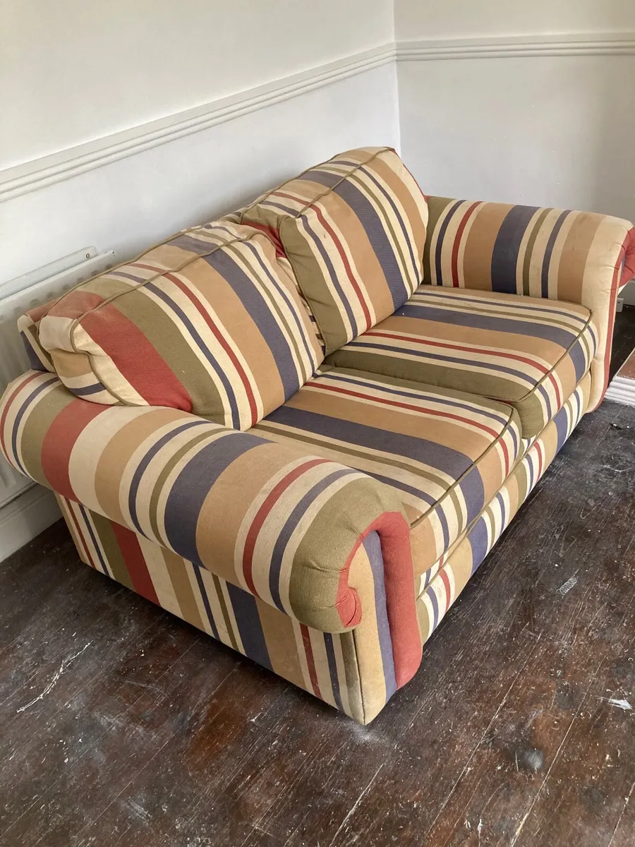 Chouch 2 seater in very good condition - Image 2