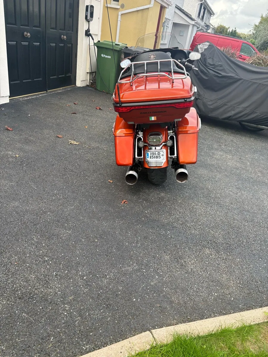 Motorcycle - Image 4