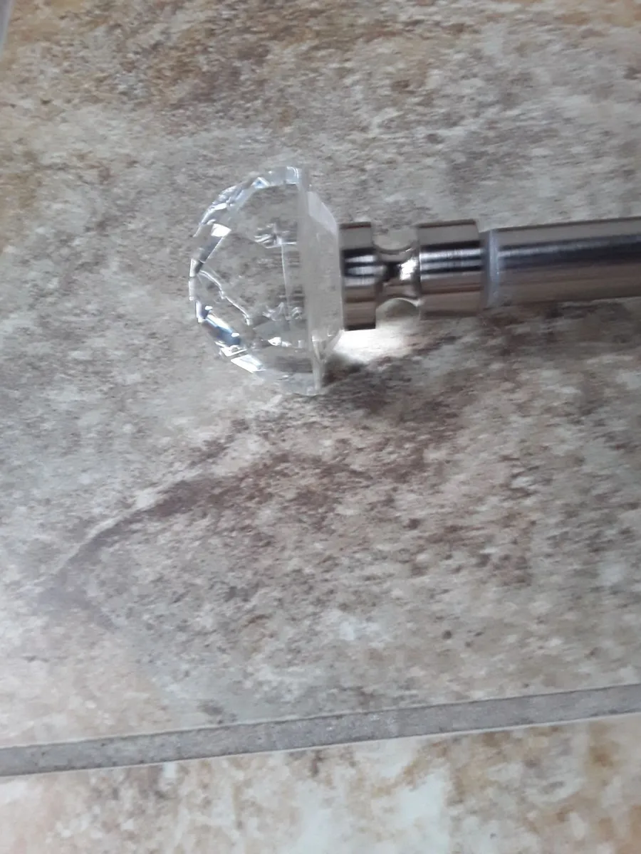 Strong metal 6 ft pole glass knobs - Image 1