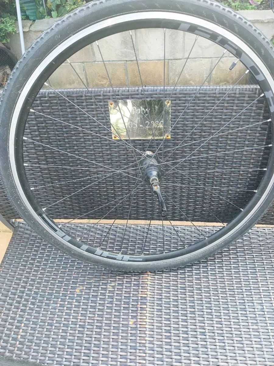 Racing bike wheels - Image 1