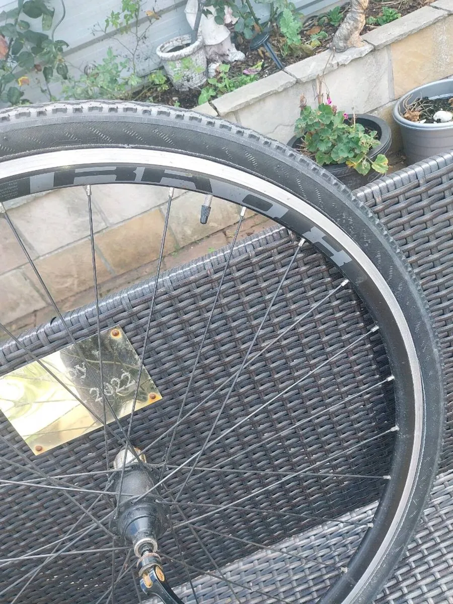 Racing bike wheels - Image 3