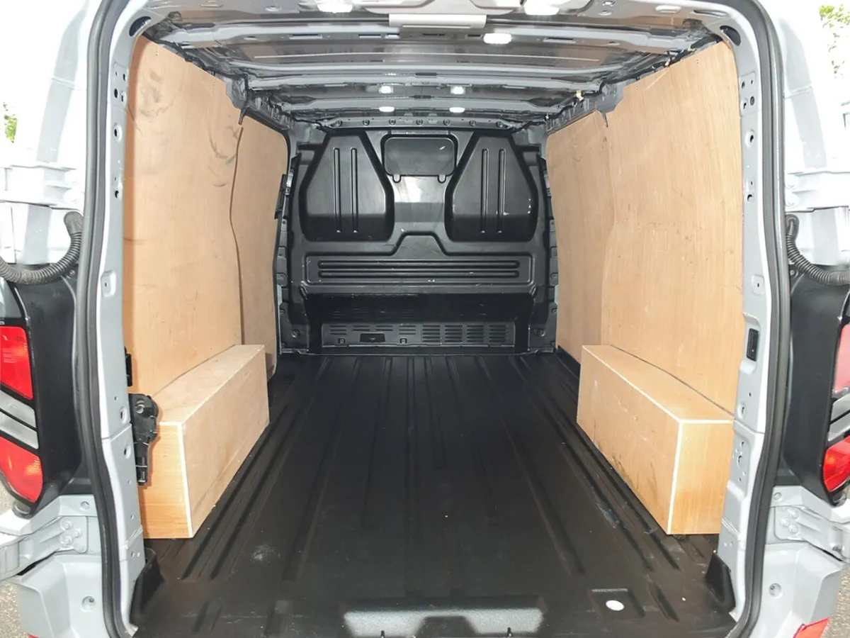 2024 Ford Transit Custom Panel Van - Image 3