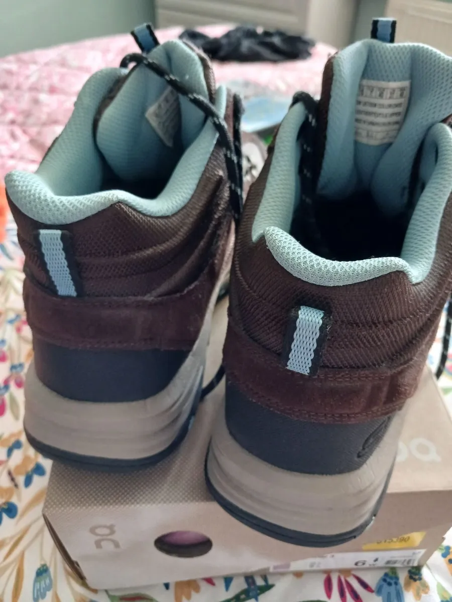 Boots - Image 2