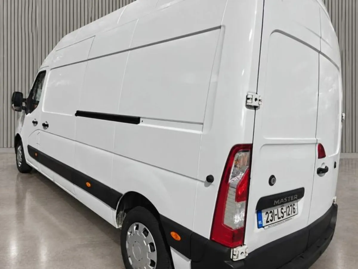 Renault Master EXTRA HIGH ROOF! - Image 4
