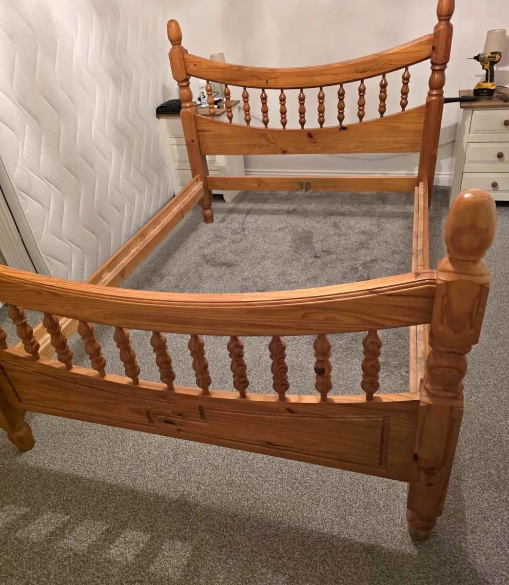 Fabulous Very Solid 4Ft 6” Double Bed Frame - Image 1