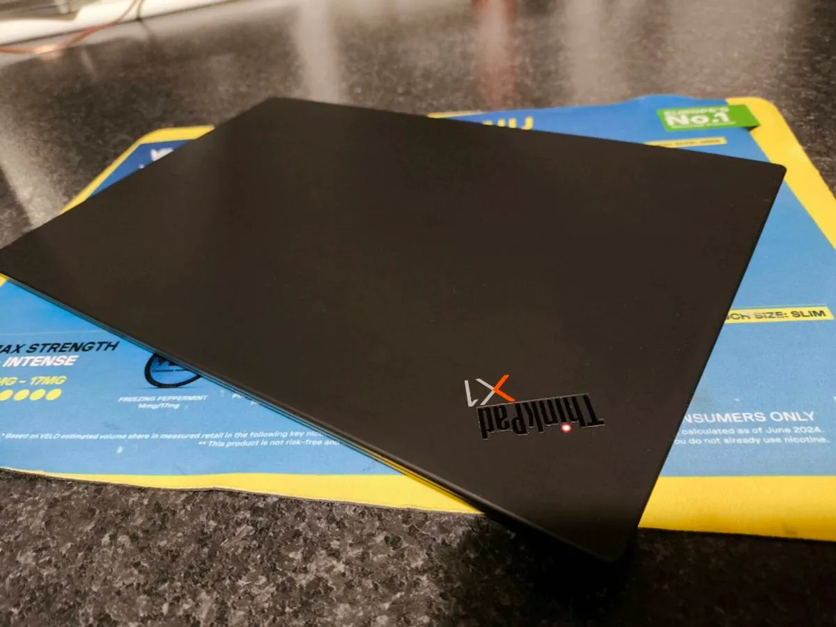 Lenovo X1 Carbon G8 10th gen Intel i5 - Image 4