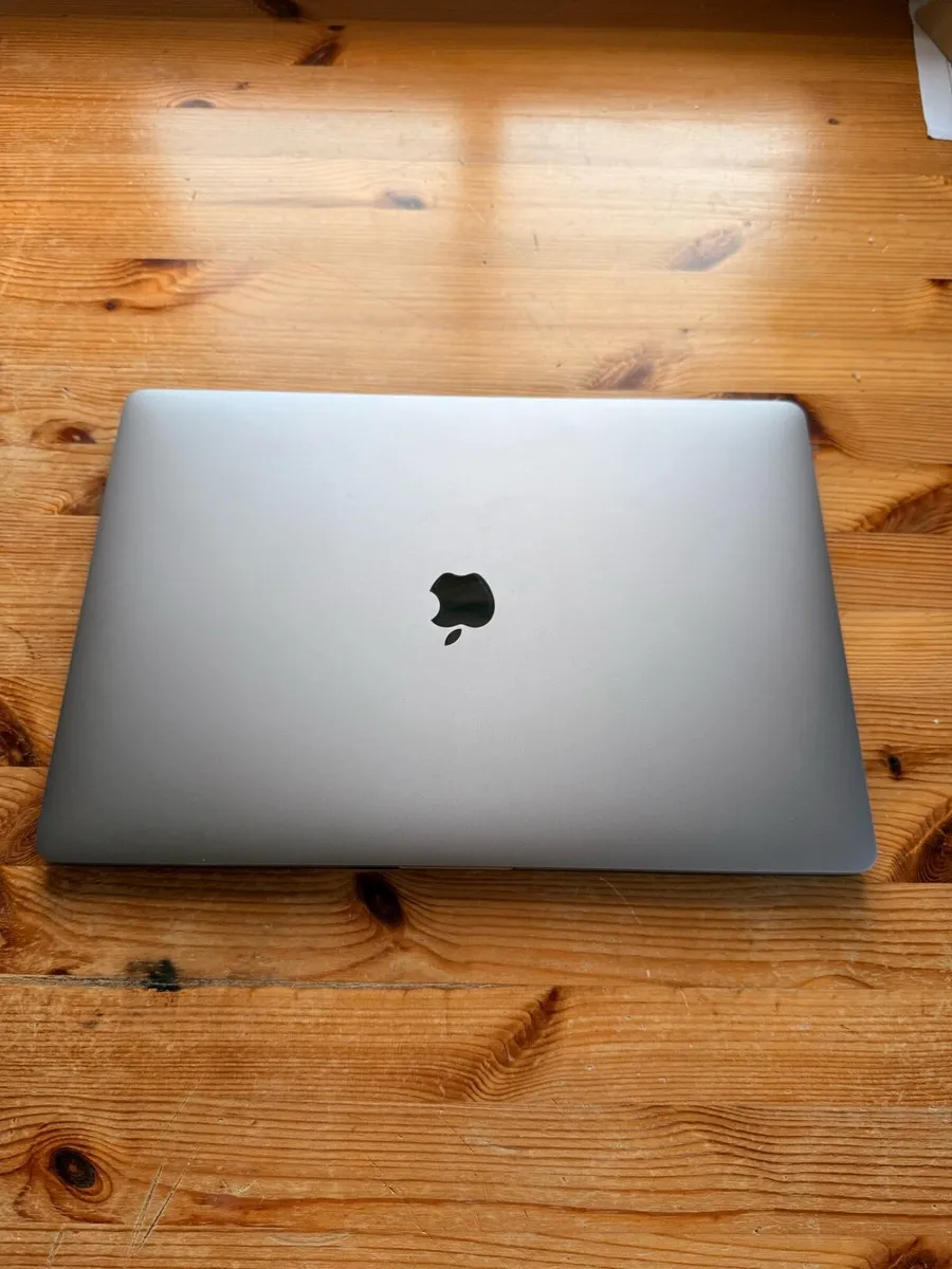 MacBook Pro 16” intel core i9 - Image 4