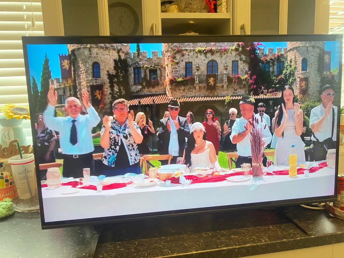 Samsung 4k Smart 43 inch YouTube Netflix - Image 4