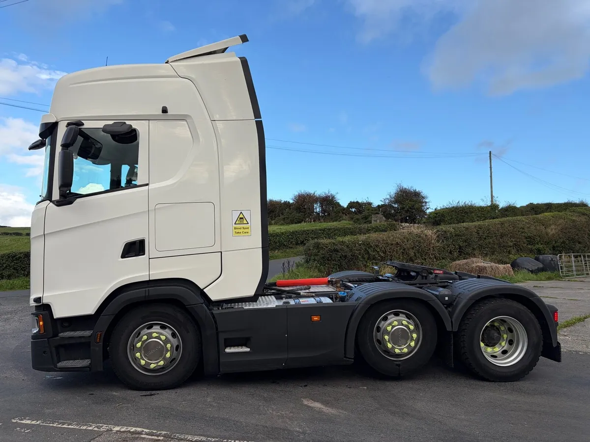 2022 Scania S500 6x2 Highline Tractor Unit - Image 4