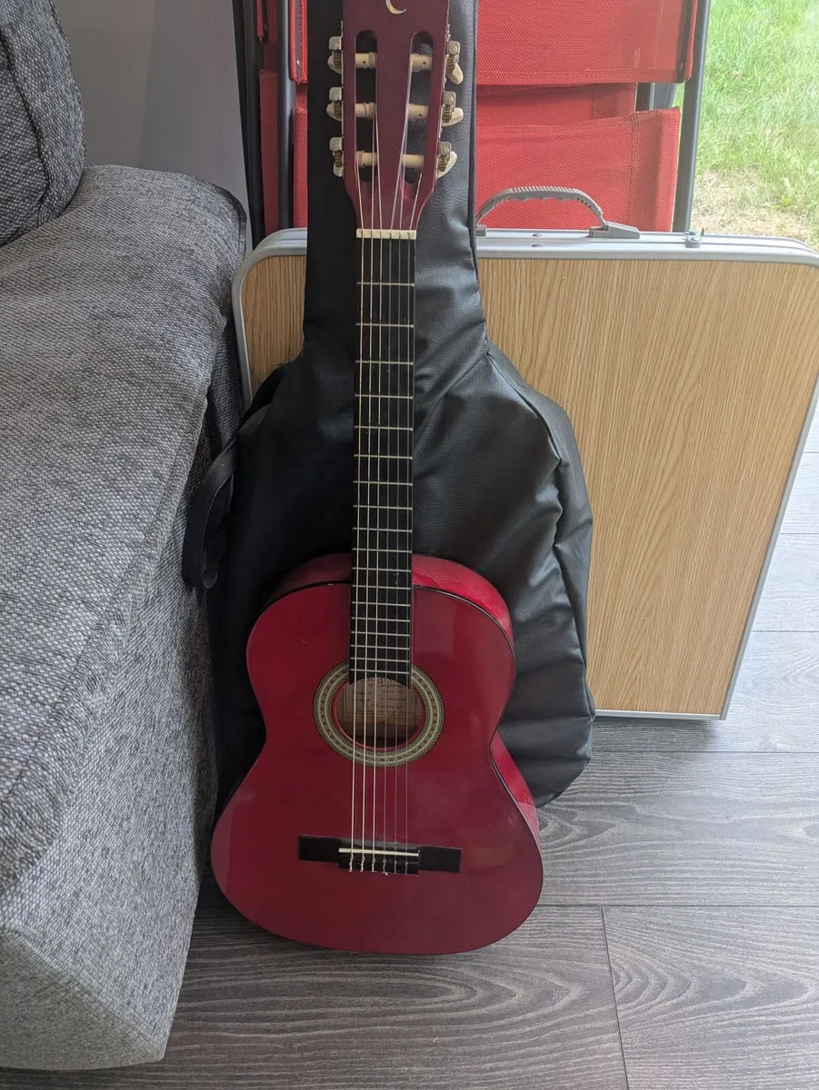 Red Conglewood acoustic guitar perfect condition - Image 2