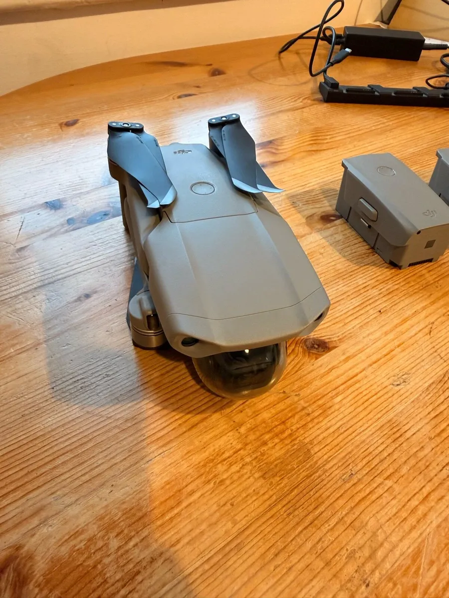 DJI mavic air 2 fly more combo - Image 4