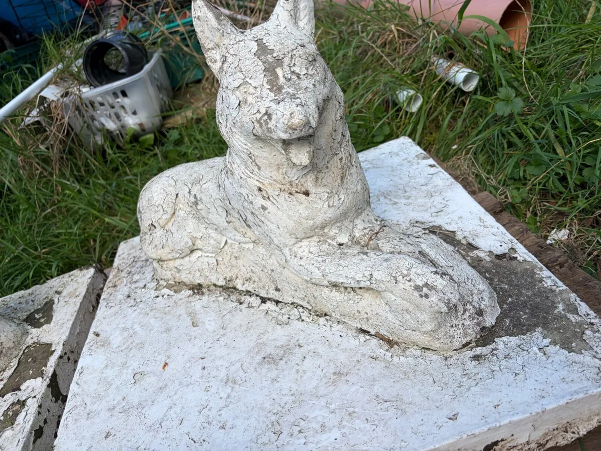concrete pillar dog decor / garden statues - Image 3