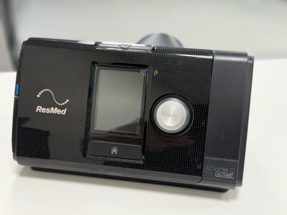 ResMed Airsense 10 CPAP sleep apnea m/c - Image 1