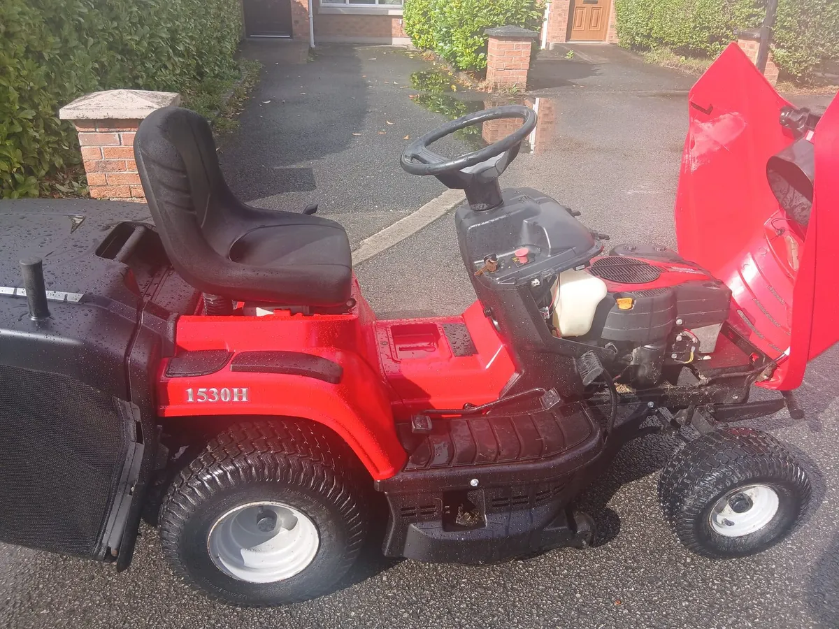 2022 Ride on lawnmower - Image 2