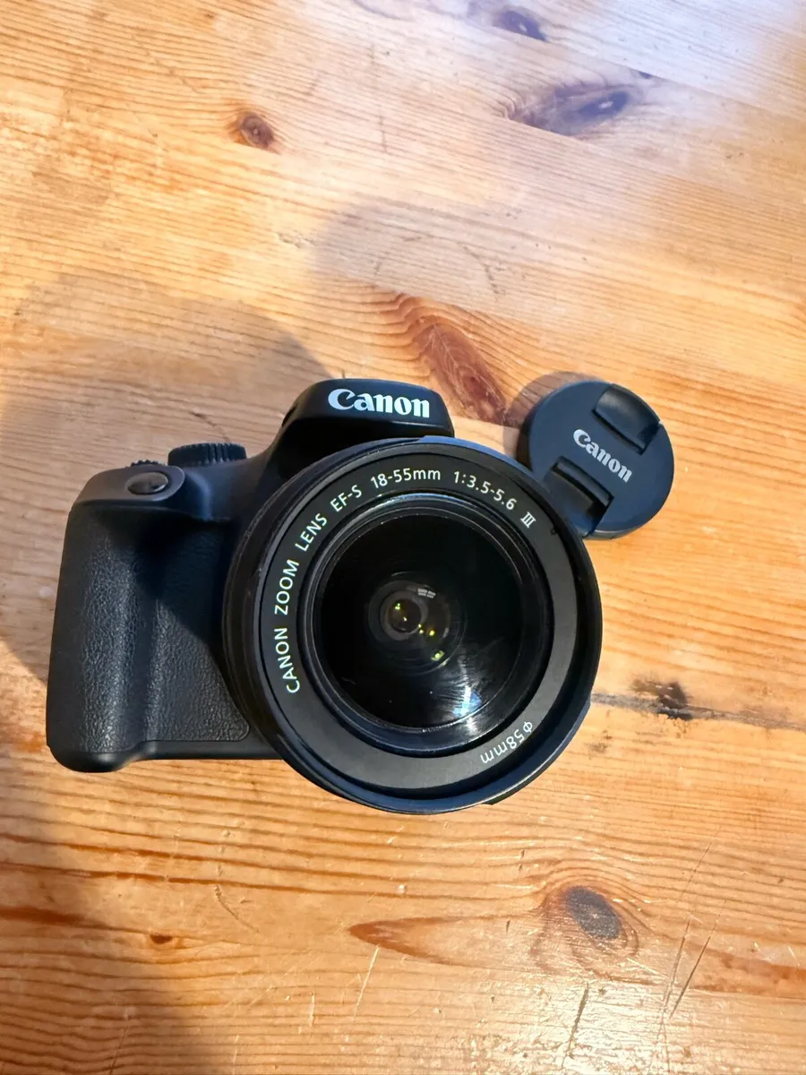 Canon EOS 4000D DSLR Camera Bundle - Image 4