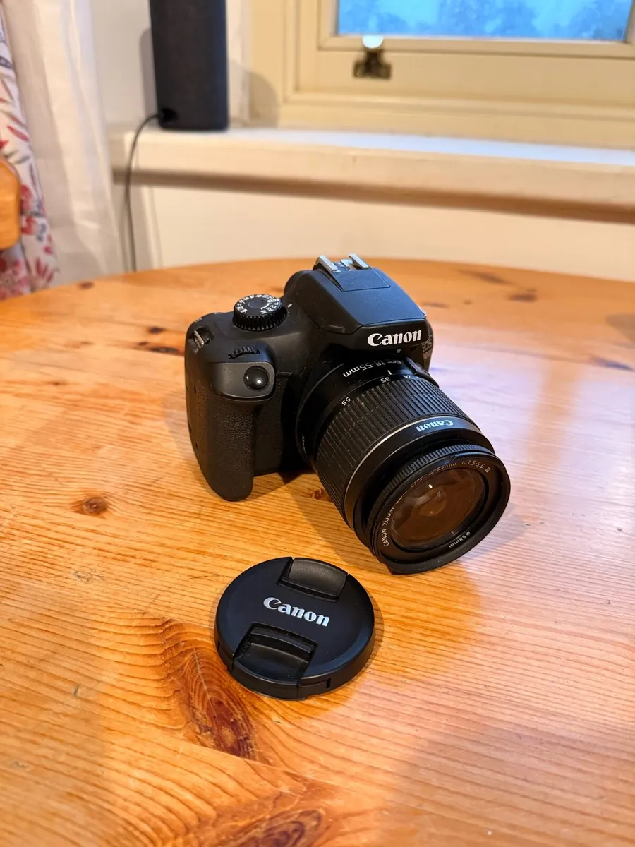 Canon EOS 4000D DSLR Camera Bundle - Image 2