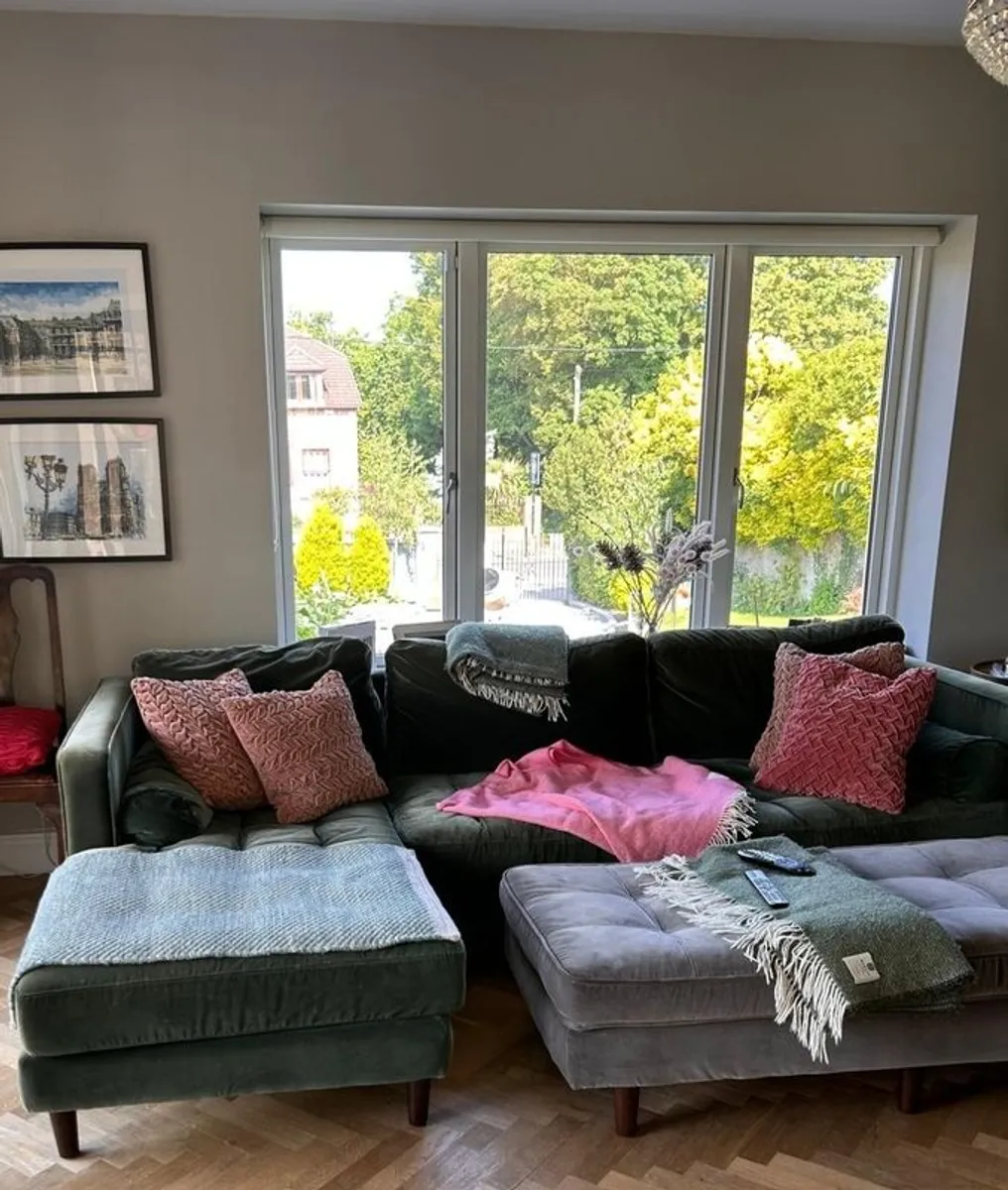 L shaped couch - good condition but sun faded - Image 1