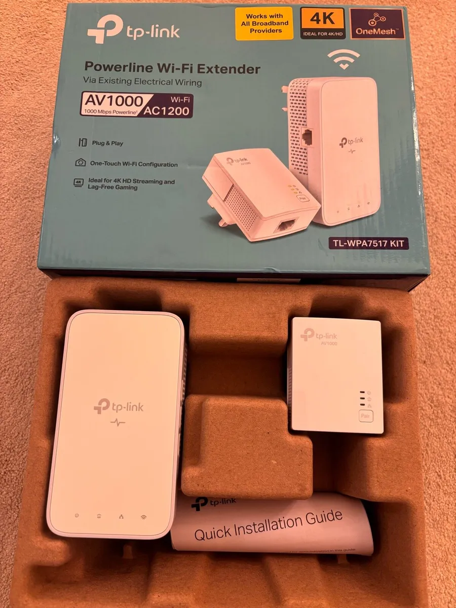 TP-Link AV1000 Gigabit Powerline Wi-Fi Extender - Image 1