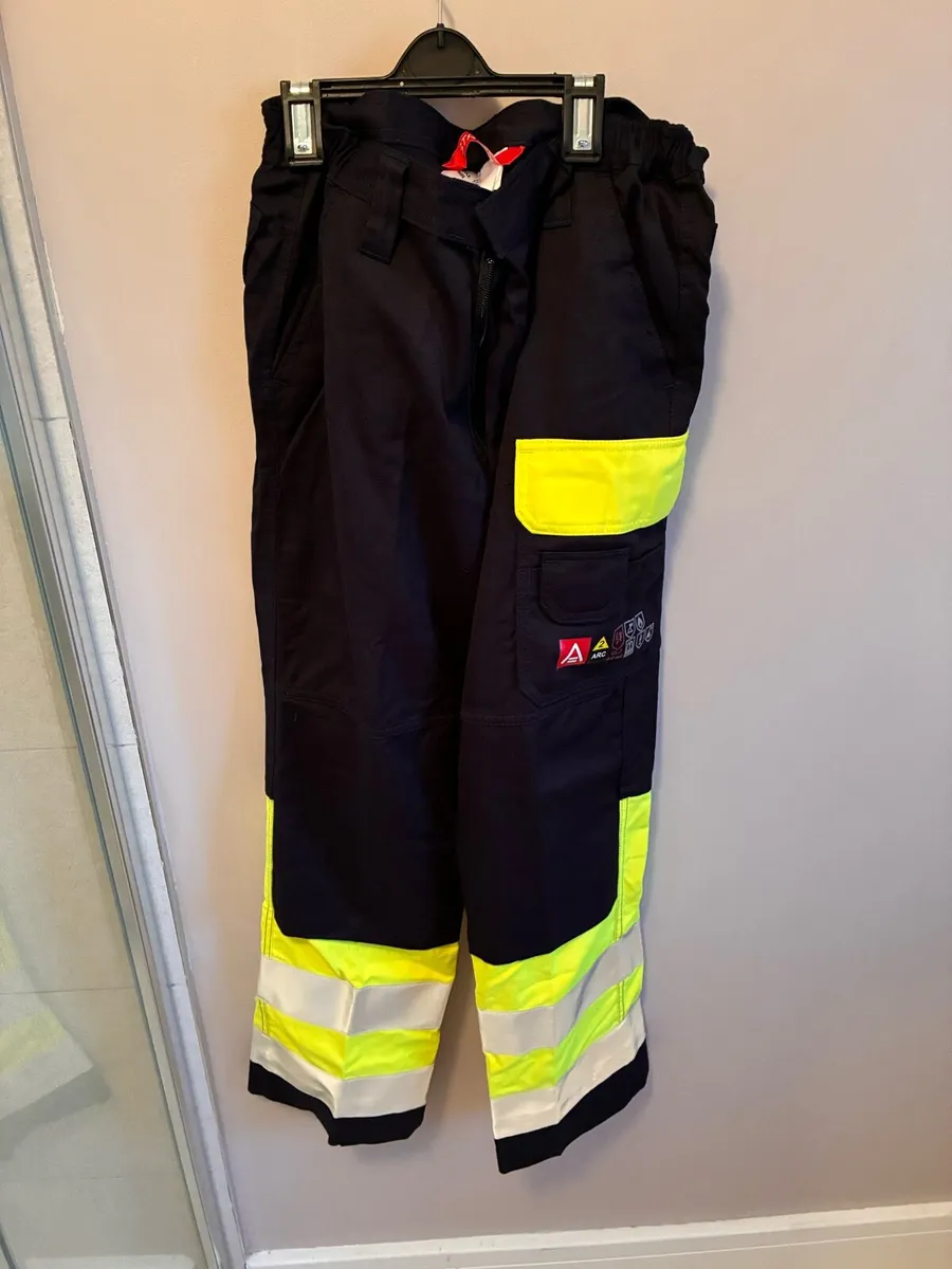 Men’s work trousers - Image 1