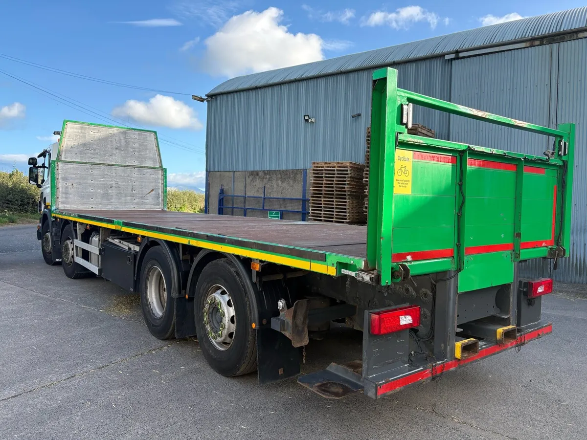 2017 Scania P360 8x2 Flatbed Moffett Lorry 154K Km - Image 3
