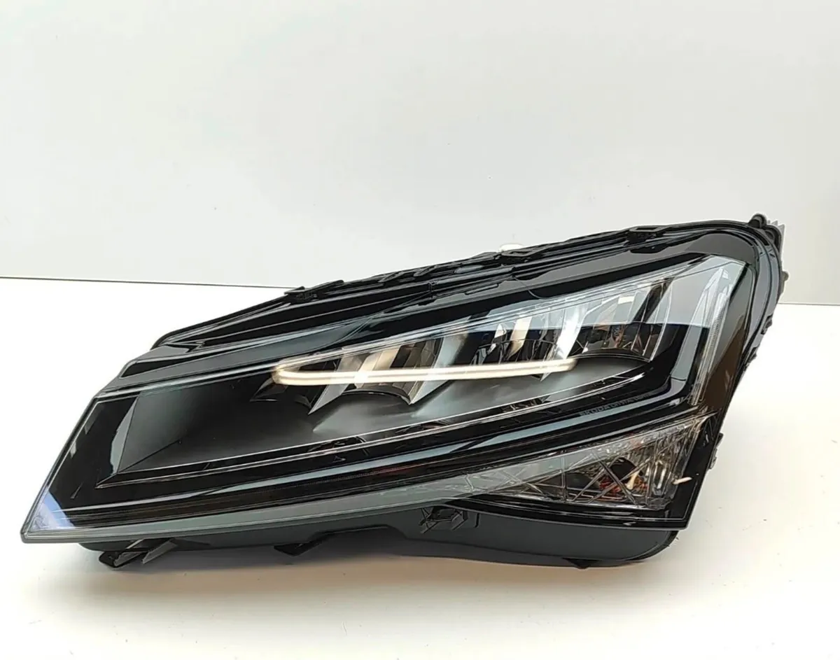 Skoda 2024 Passenger side front headlamp (LED) - Image 1