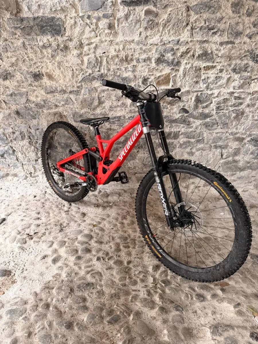 Specialised demo race 2023 - Image 1