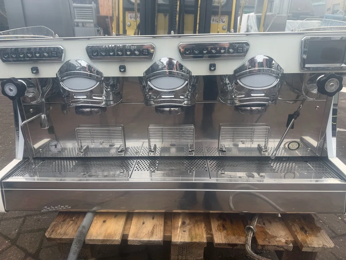 Astoria 3 group Coffee machine - Image 1