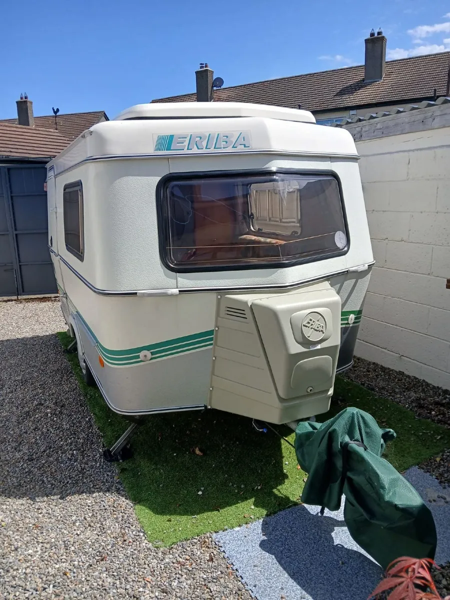 Eriba puck touring 2 berth caravan - Image 3