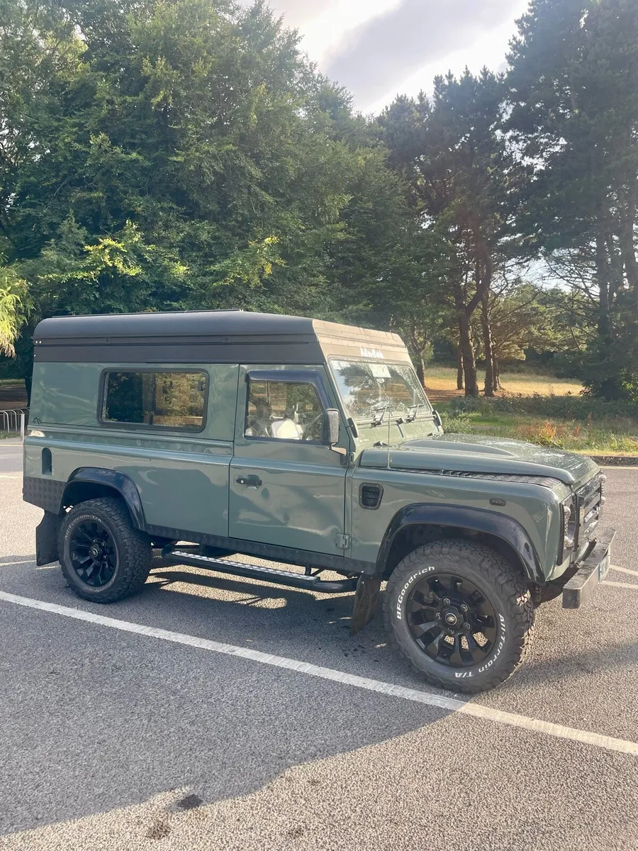 Land Rover Defender 110 - Premium Camper - Image 3