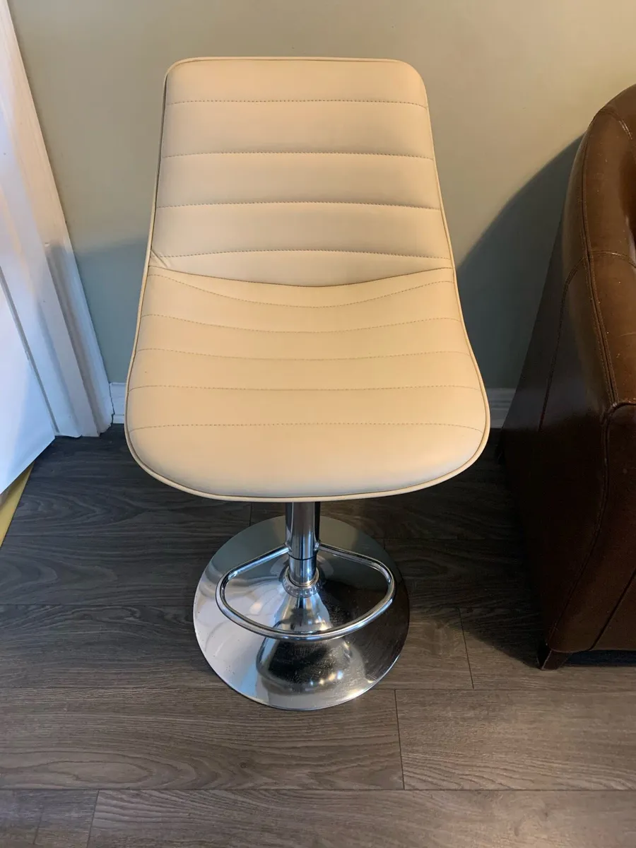 Kitchen stool - Image 1