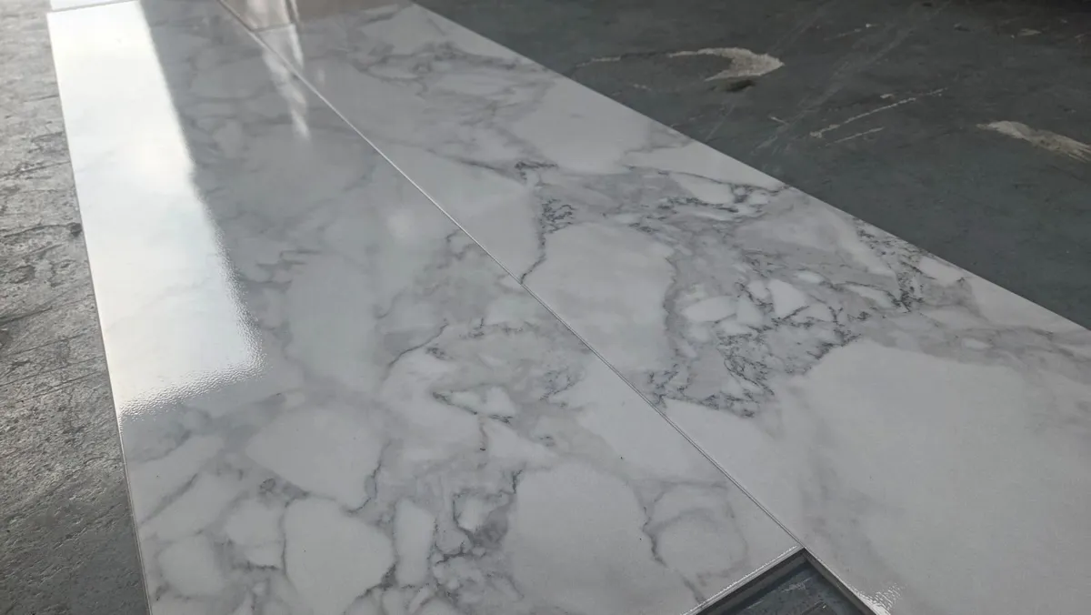 Tile effect click flooring - Image 4