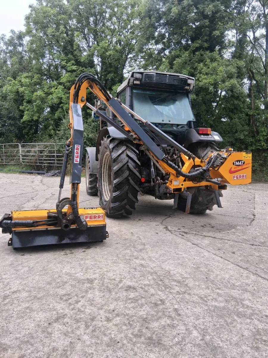Ferri TM47 hedgecutter - Image 2