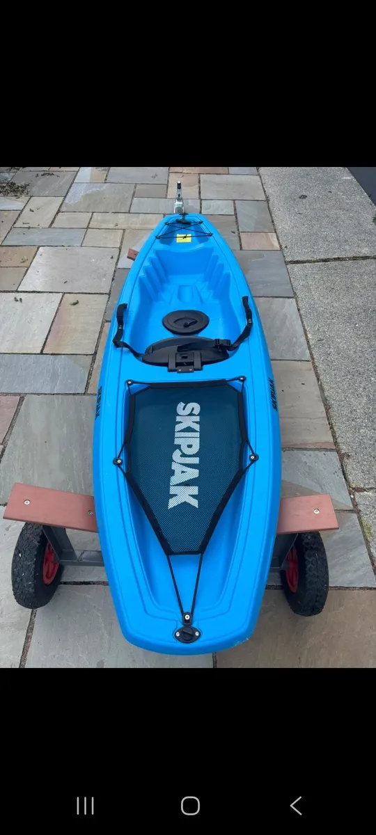 Kayak with trolly - Image 4