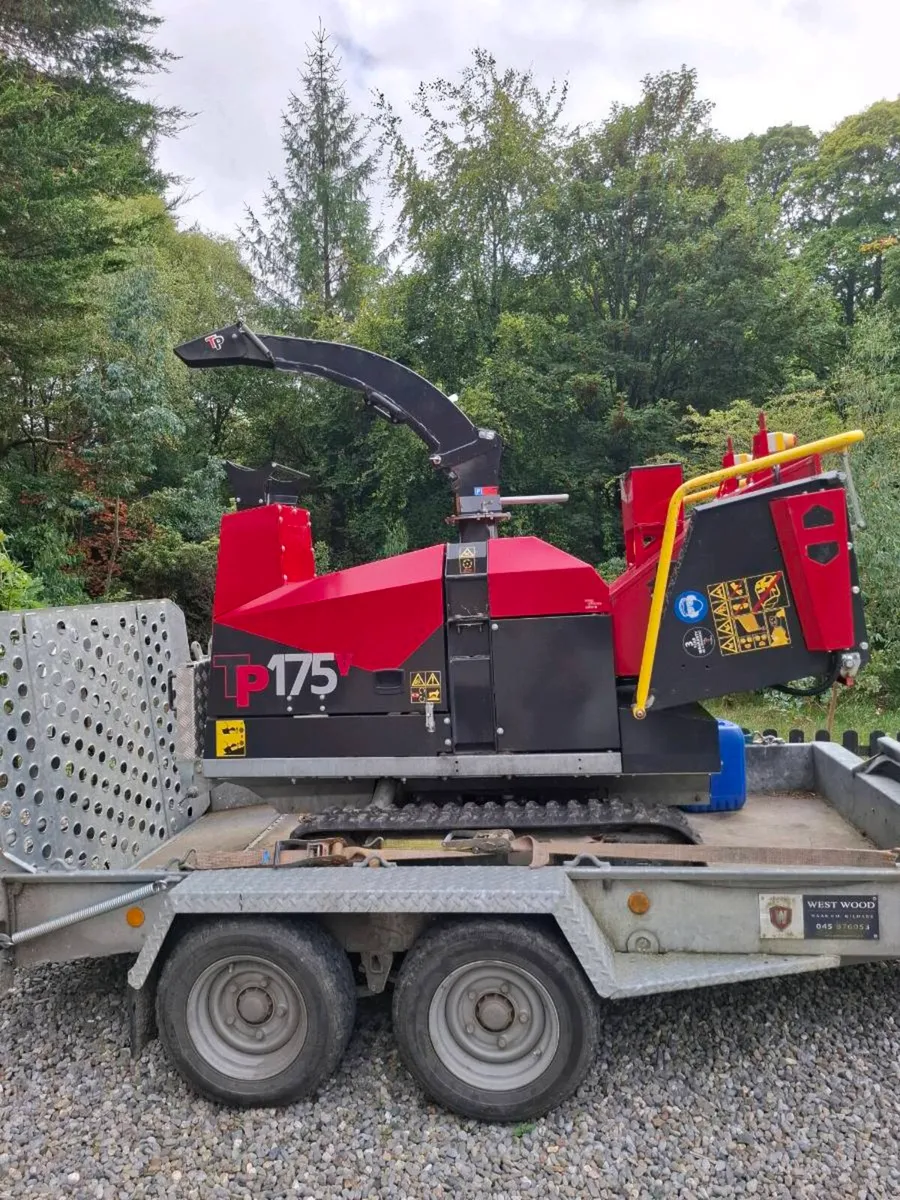 Wood chipper on tracks tp175 - Image 1