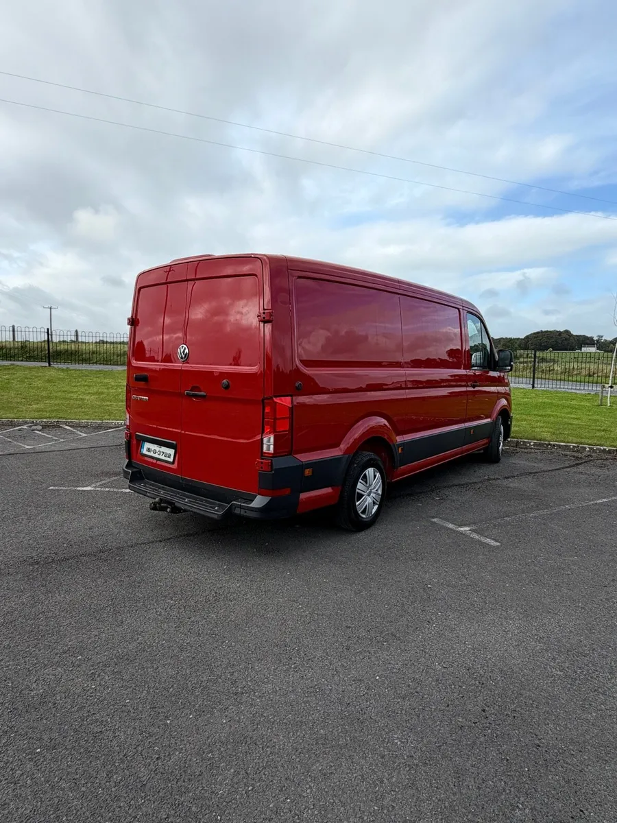 VW CRAFTER MWB low mileage - Image 4