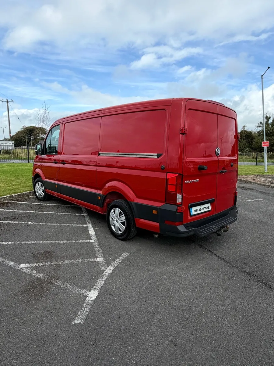 VW CRAFTER MWB low mileage - Image 3