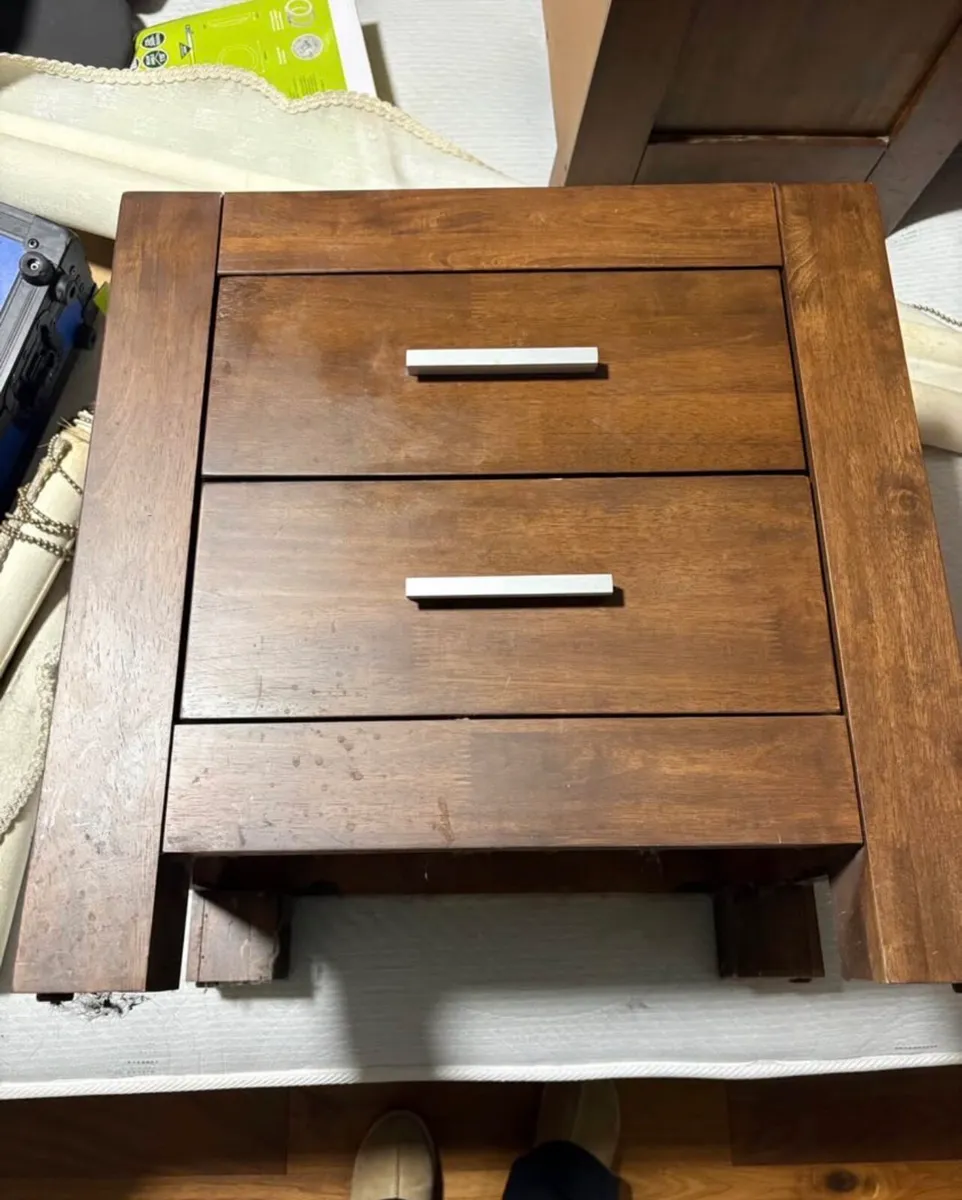 2 bedside lockers - Image 3