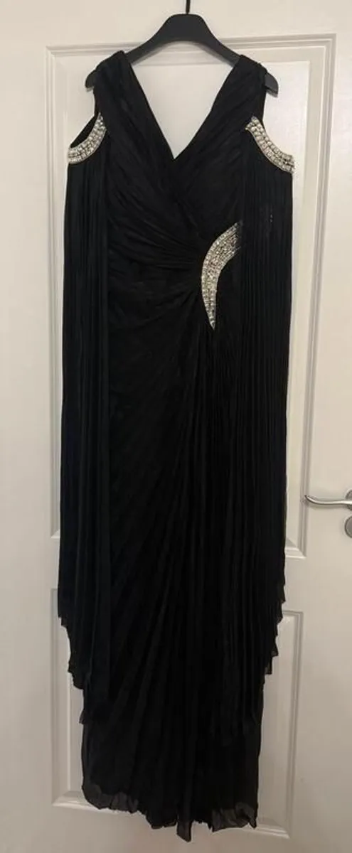 Black Elegant Evening Dress - Image 2