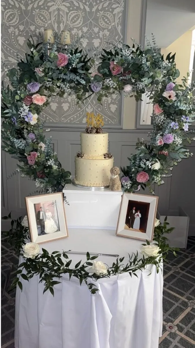 Wedding Cake Stand - Image 1