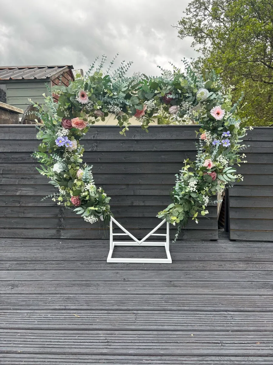 Wedding Cake Stand - Image 2