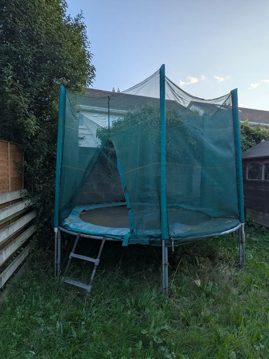 Trampoline with Safety Net - Image 2