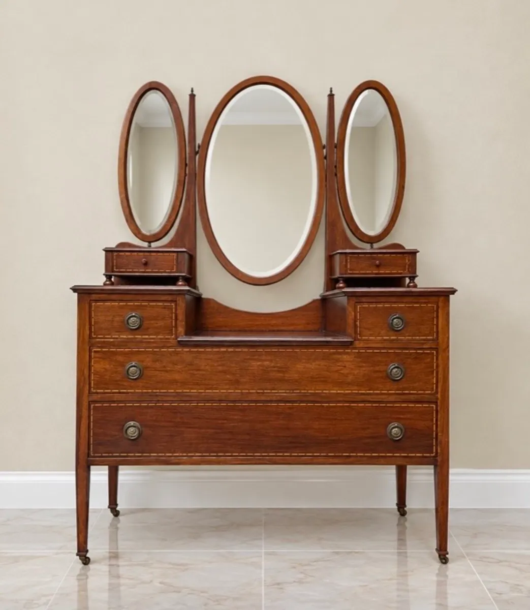 Edwardian inlaid Mahogany Dresser