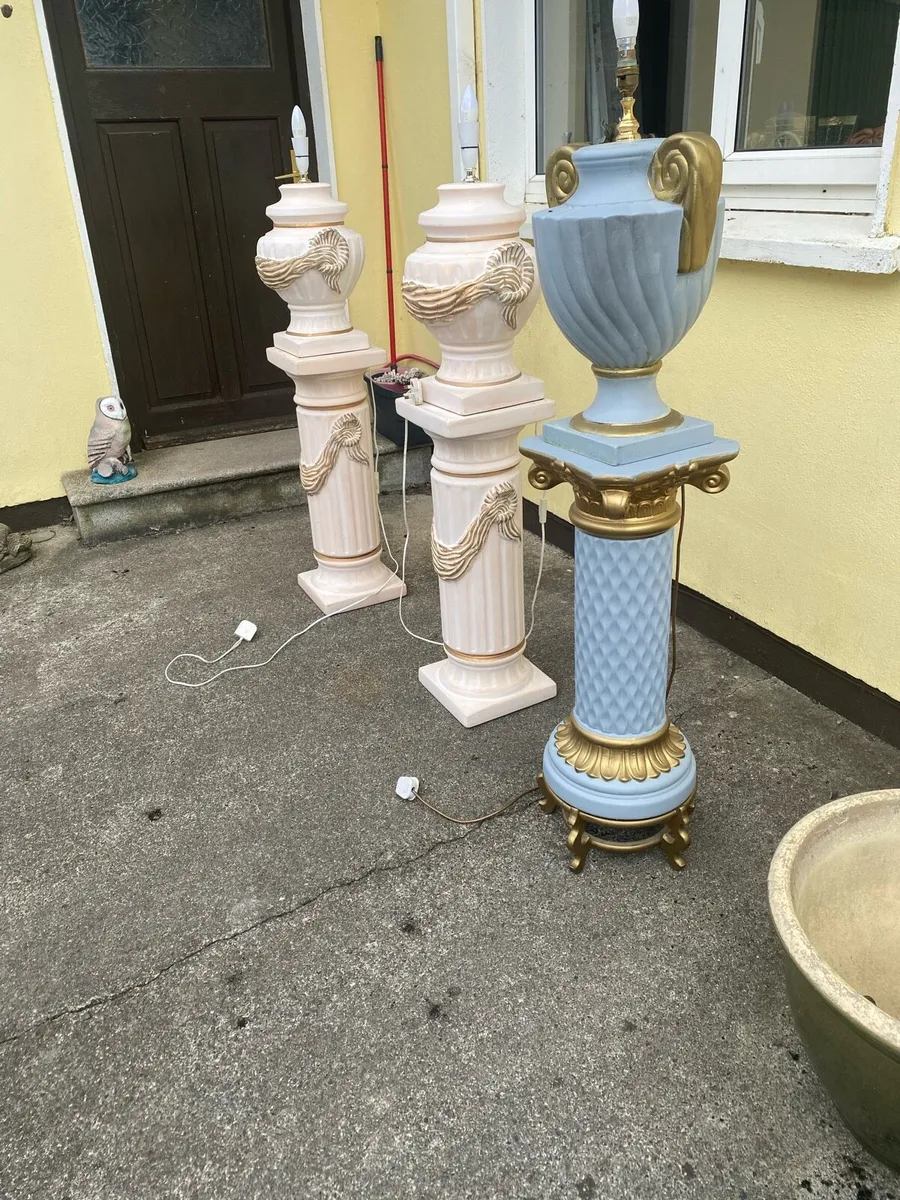 lamps and stands - Image 1