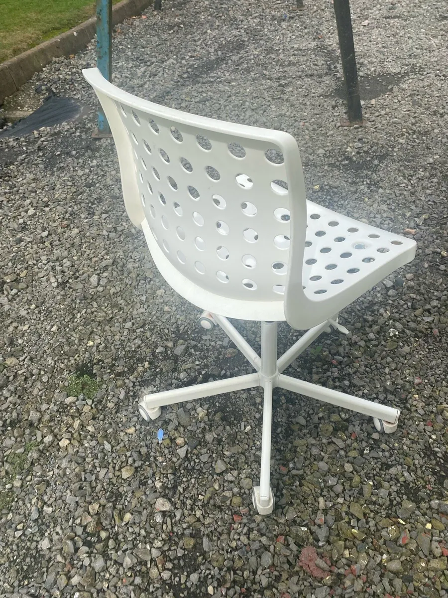 Office chair - Image 2