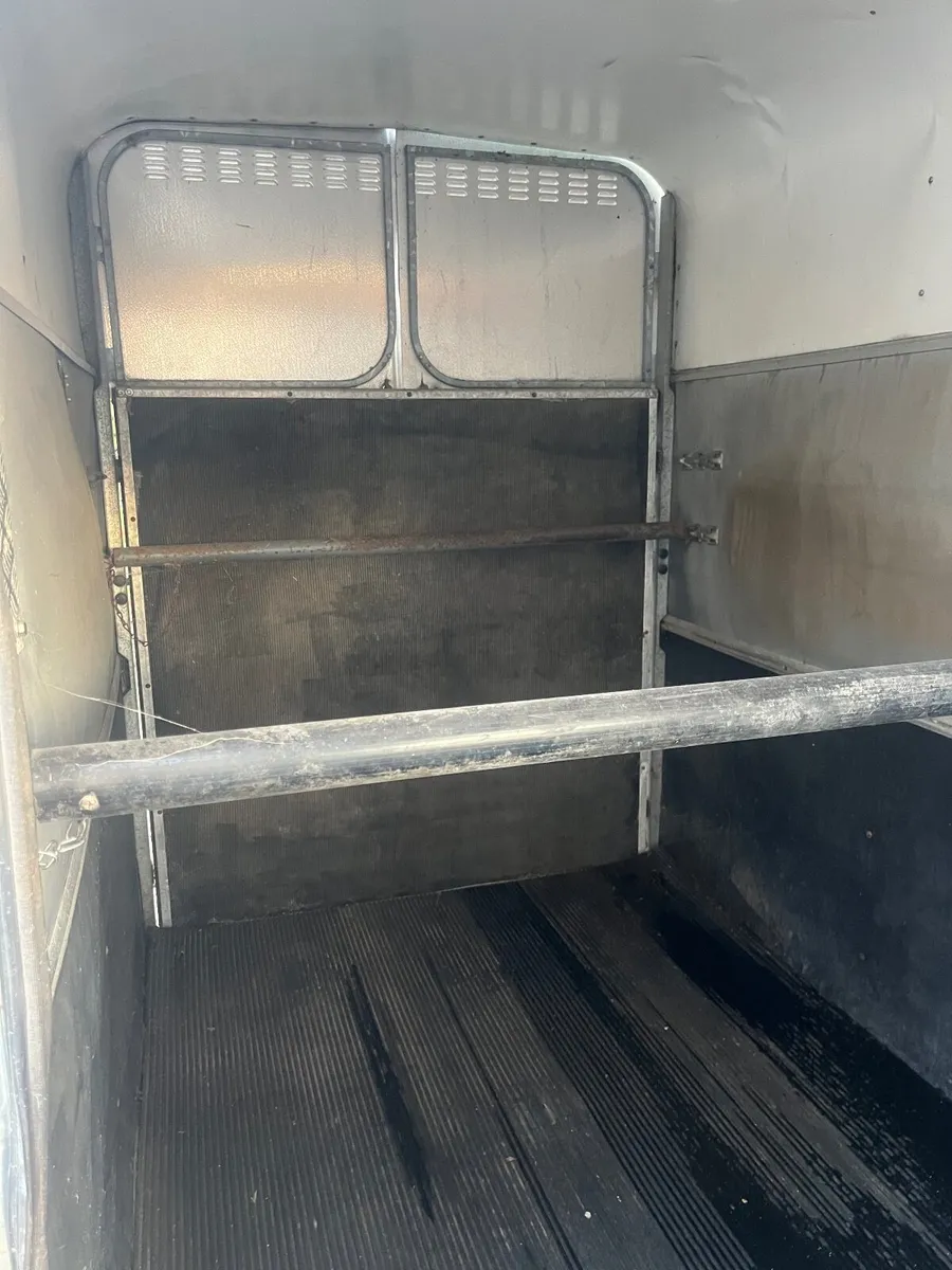 Horsebox - Image 2