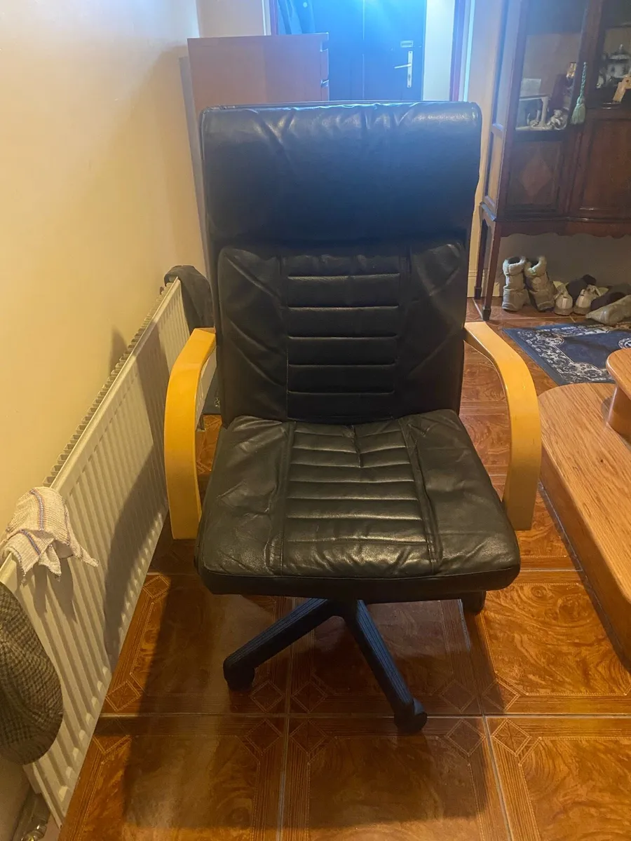 Office chair - Image 3