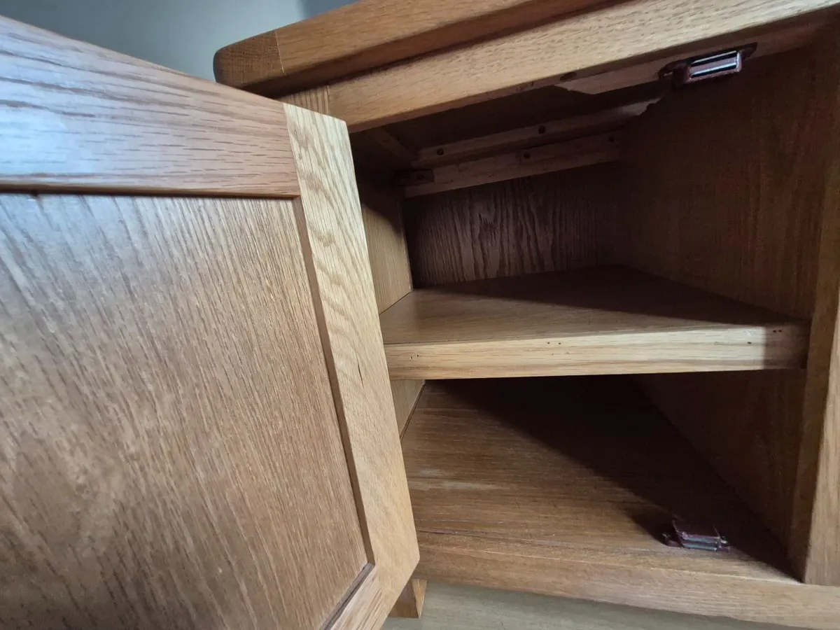 TV Console/hi-fi unit - Image 2