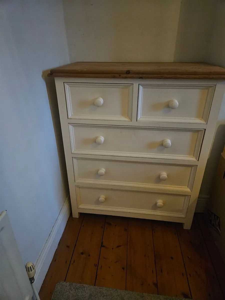 Chest of drawers - Image 1