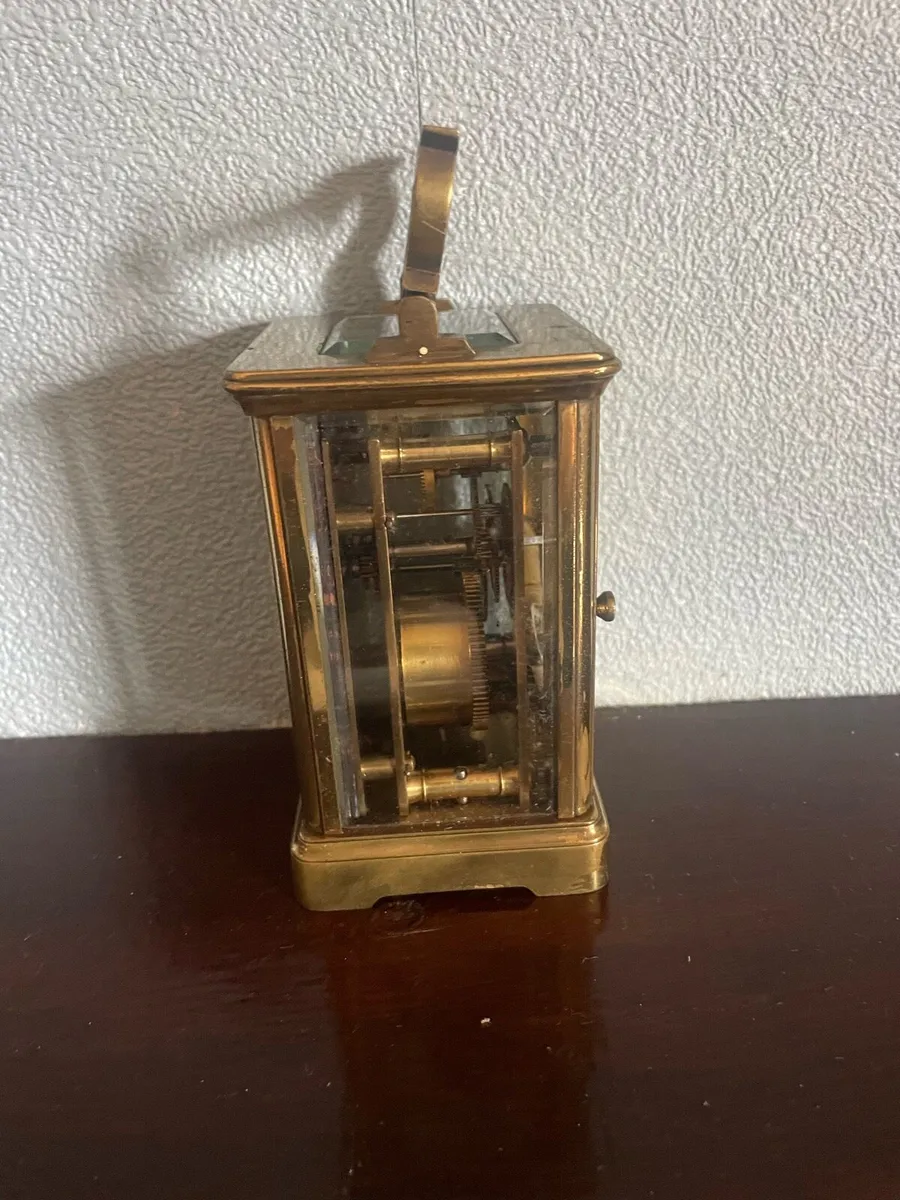 Mechanical brass carriage clock - Image 2